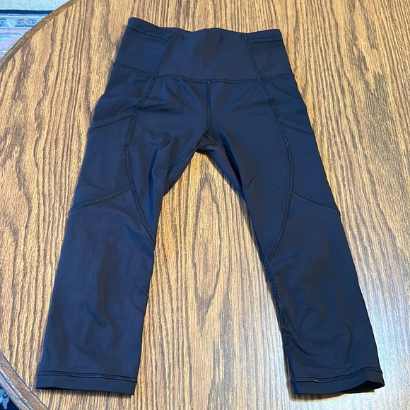 lululemon athletica Pants - Lululemon black capri pant